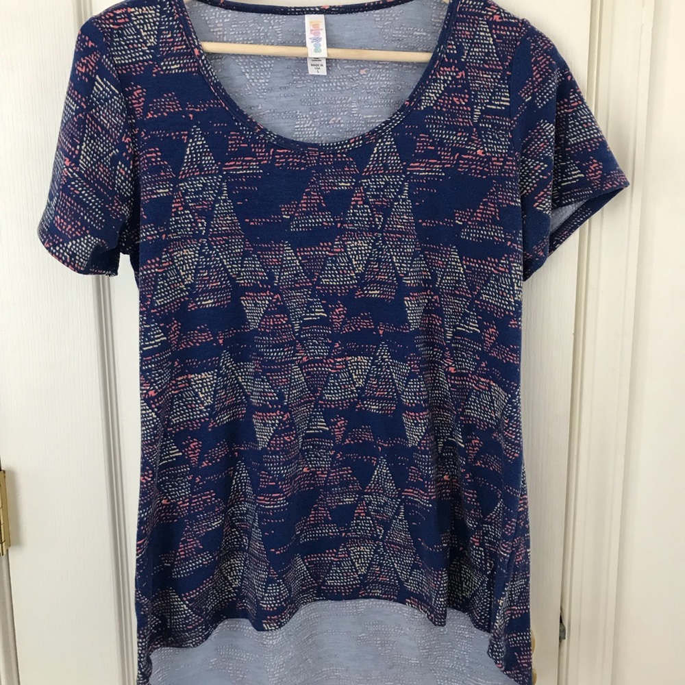 Lularoe Classic Tee Multi-color  Size Small